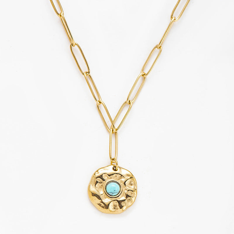 Medallion pendant necklace